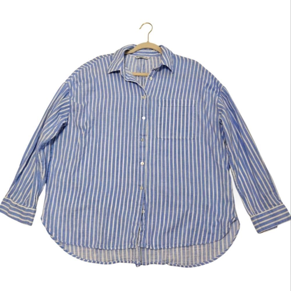 Stradivarius Oversized Cotton Blue and White Striped Button Down Shirt Sz L